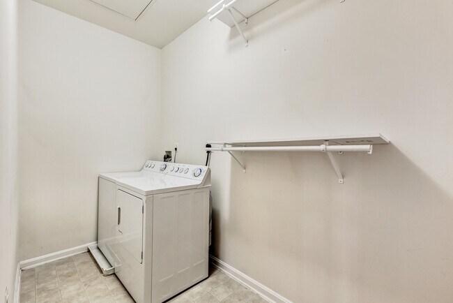 Building Photo - 9000 Lorton Station Blvd