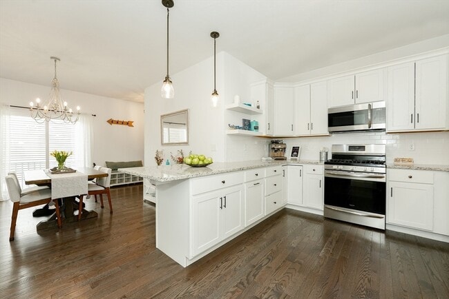 Building Photo - 18 Cleary Cir