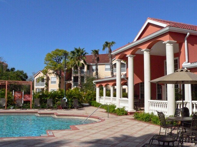 Building Photo - 4126 Central Sarasota Pkwy