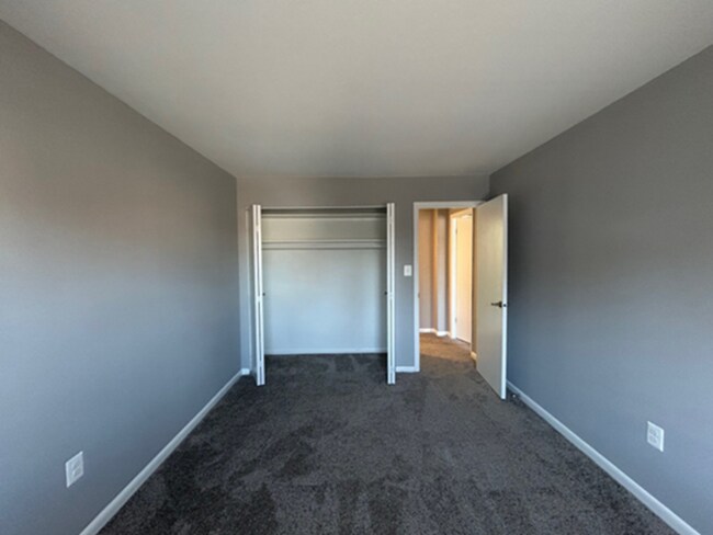 Building Photo - 2 Bedroom 2 Bathroom Condo