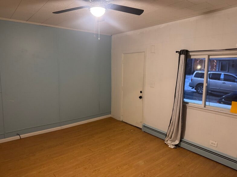 Building Photo - 710 Walnut St