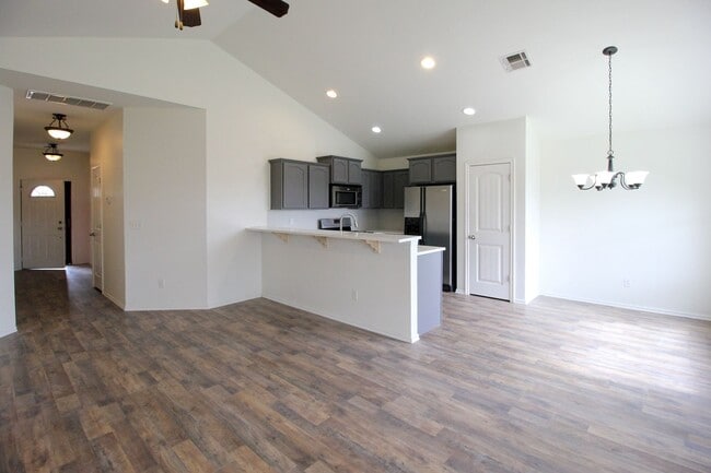 Building Photo - Complete Remodel In Bixby!