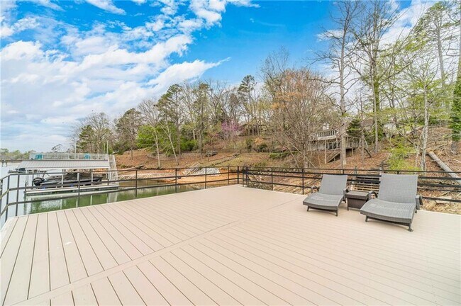 Building Photo - 691 Harbor Cove