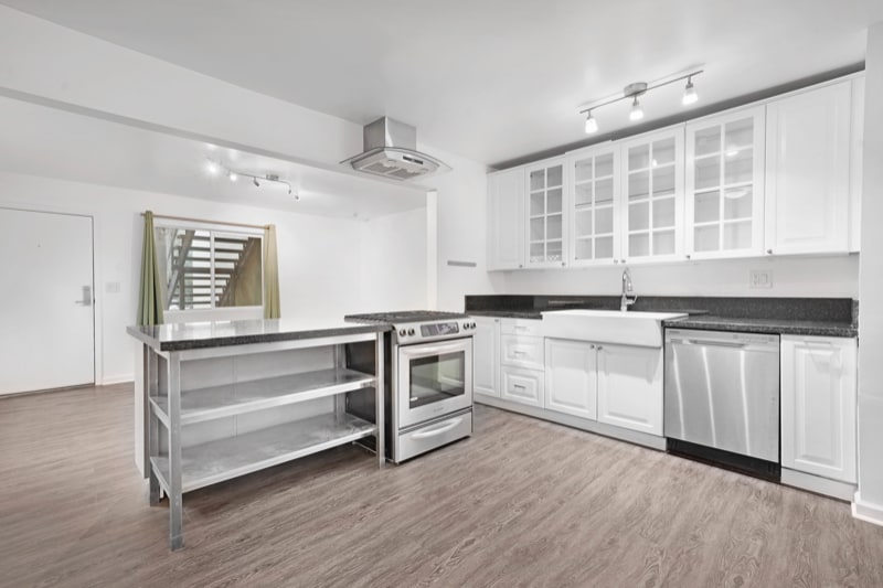 Building Photo - 510 San Juan Ave