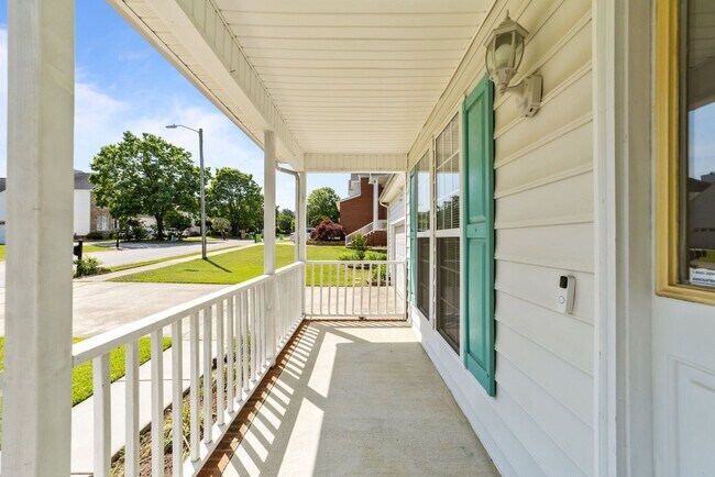 Building Photo - Spacious 3-Bedroom Home with Bonus Room an...