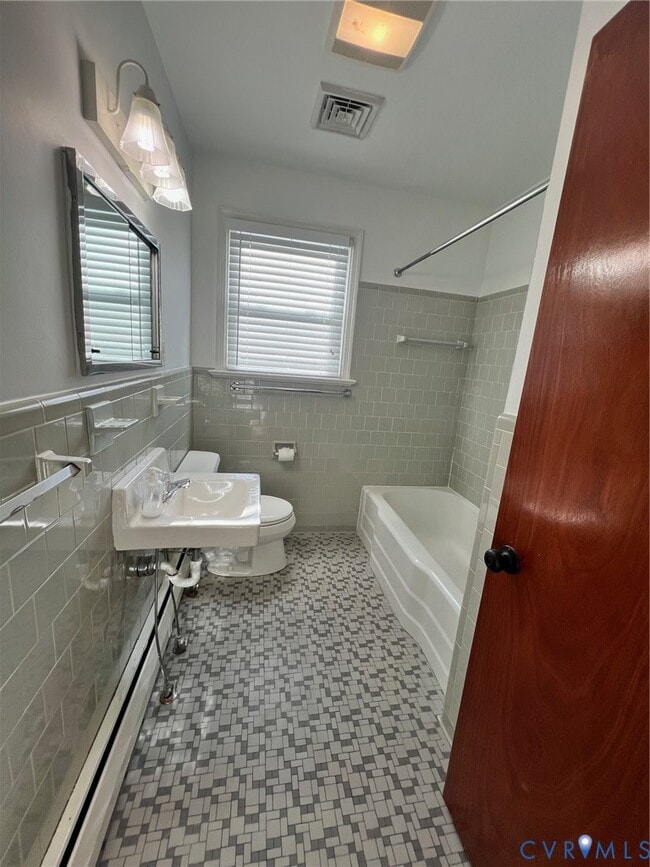 Building Photo - 10894 Tiller Rd