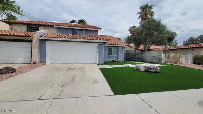 Building Photo - 2600 Sidonia Ave