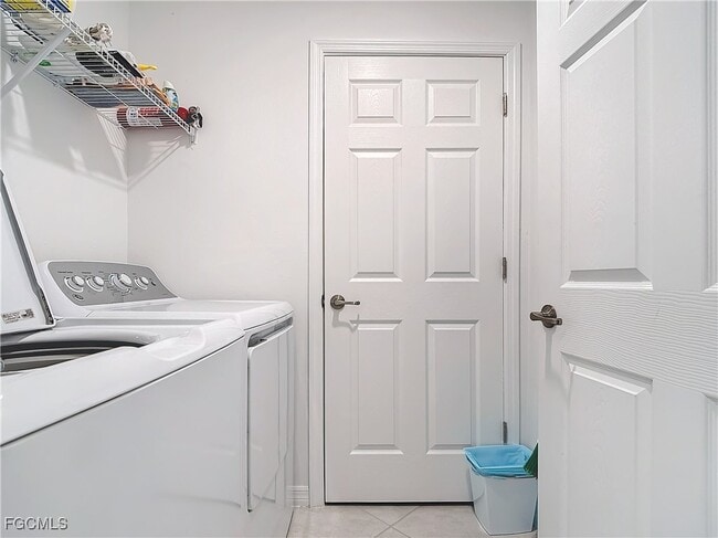 Building Photo - 15903 Grassland Ln