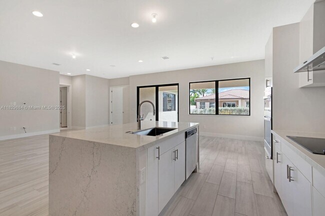 Building Photo - 13130 Addilyn Ct