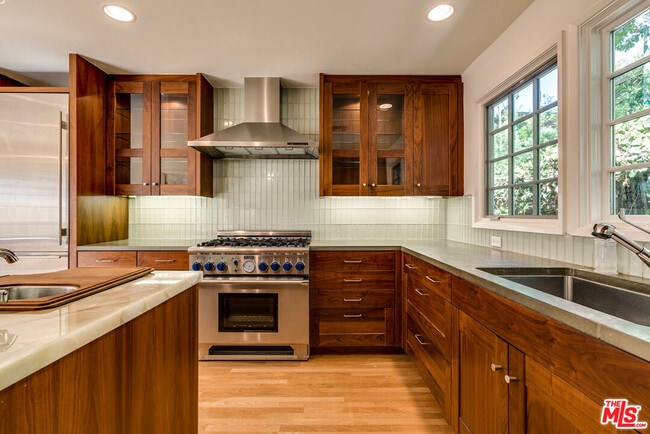 Building Photo - 1616 Ashland Ave