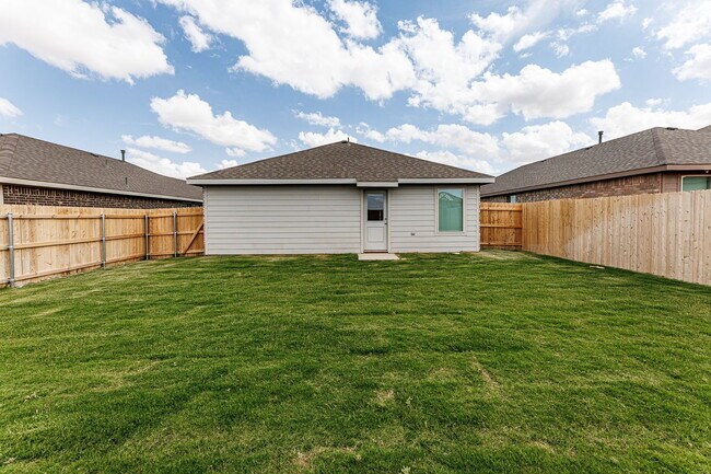 Building Photo - Brand new home in Overlook West!