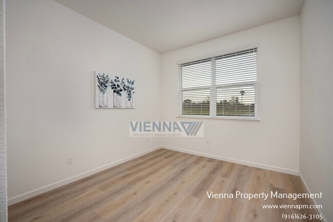 Building Photo - 551 Fox Hunt Wy