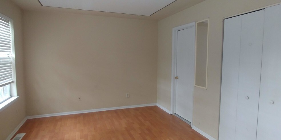 Building Photo - 4780 Summersweet Dr