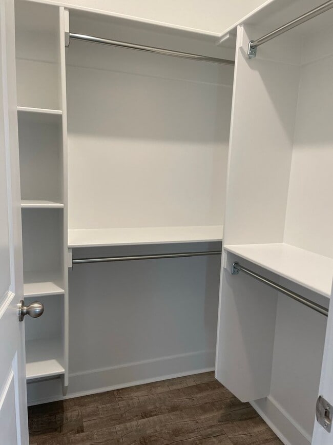 Building Photo - 3 Bedroom, 2 Bath Home in Valley View