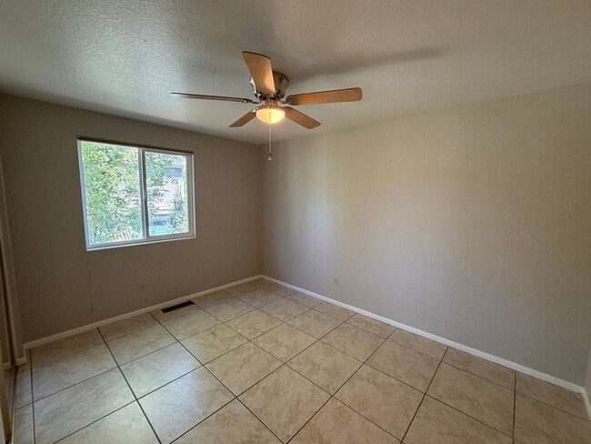 Building Photo - 3110 Sweet Clover St