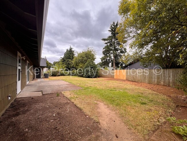 Building Photo - Beautifully Renovated Ranch in Vancouver H...