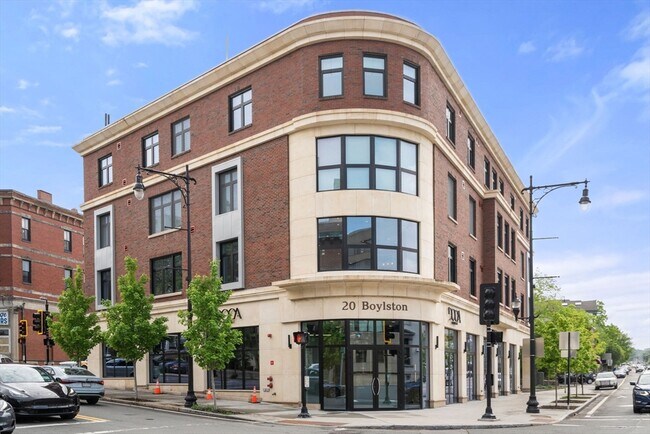 Building Photo - 69 Walnut St