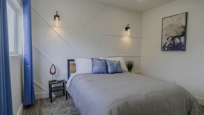 Building Photo - Fully furnished- Long and short term rental in Lehi! Boat and RV parking available.