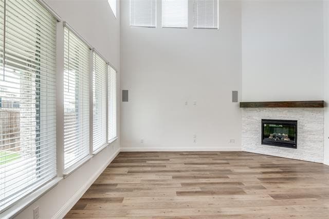 Building Photo - 513 Montrose Dr