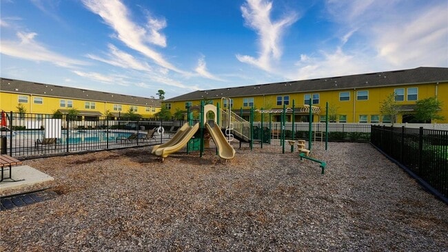Building Photo - 9330 Tecumseh Dr