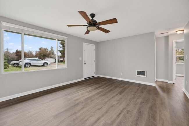 Building Photo - Ryde LLC