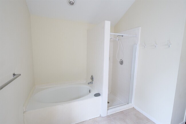 Building Photo - 1314 Hollow Ash Ln