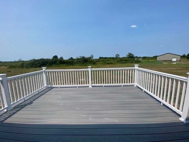 Building Photo - Brand new construction 5 bedroom 3 bath wi...