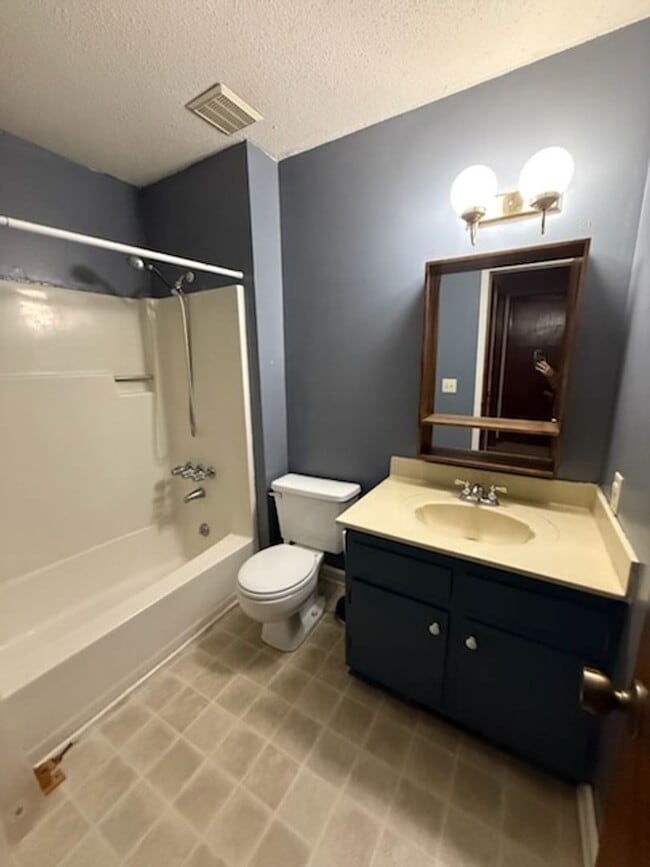 Building Photo - Home for Rent New Listing Beautiful Home