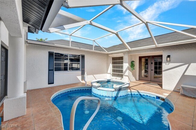 Building Photo - 2033 SE 27th Terrace