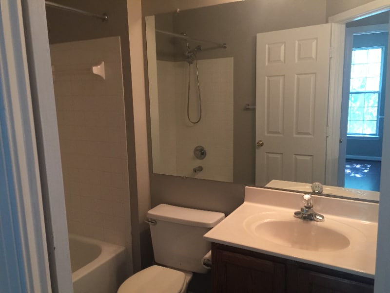 Building Photo - 43 Windbluff Ct