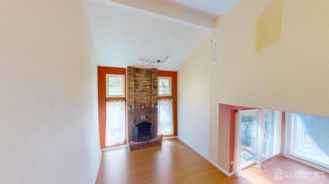 Building Photo - 157 Willowbrook Dr