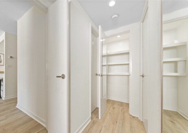 Building Photo - 969 Hilgard Ave