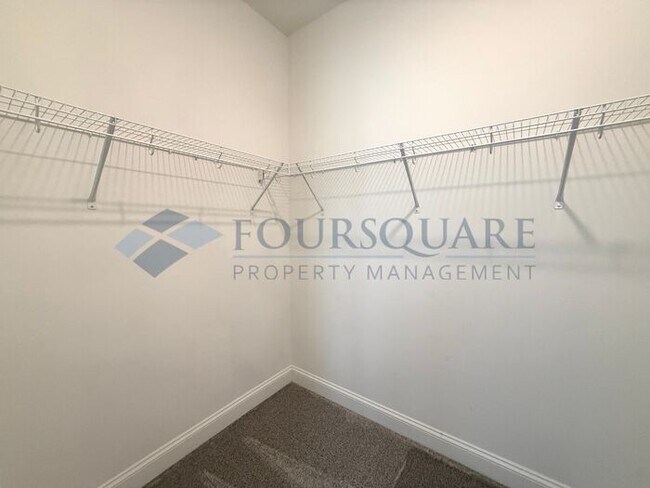 Building Photo - Elegant 4-Bed / 3.5-Bath Home with Main-Level Primary Suite, Quartz Kitchen & 3-Car Garage – In H...