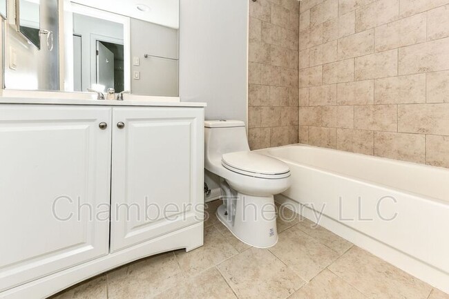 Building Photo - 10204 Bushman Dr