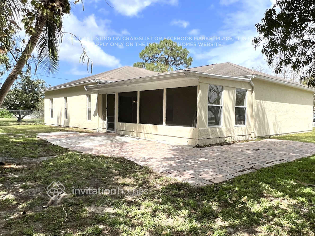 Building Photo - 102 NW Carmelite St