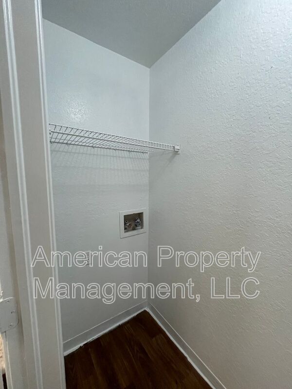 Building Photo - 13129 E 44th St