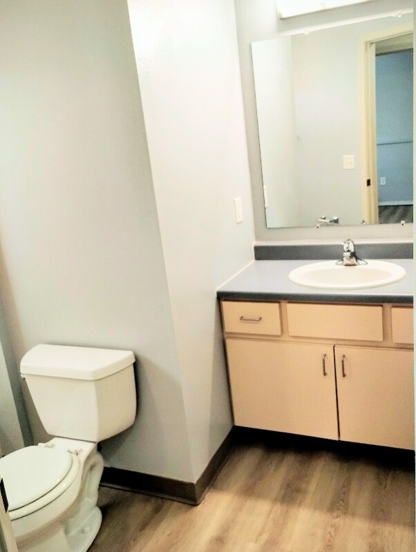 Building Photo - 1949 S 9th St W