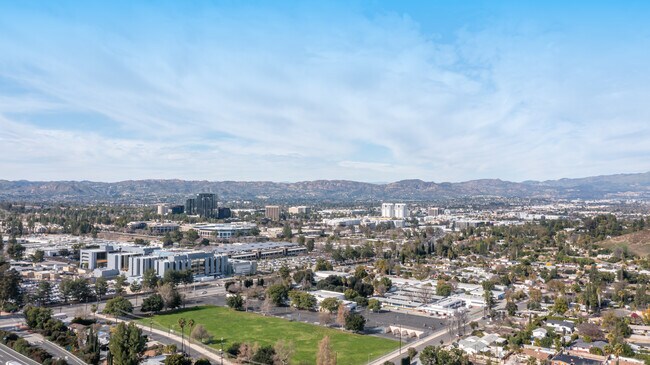 Mountain and City light views - 5220 Premiere Hls Dr