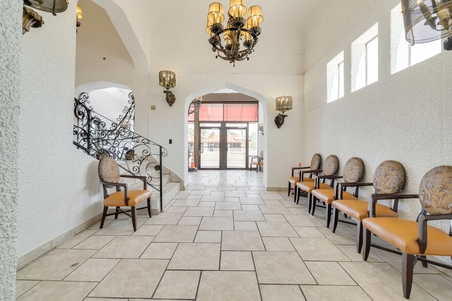 Building Photo - 1901 N Classen Blvd