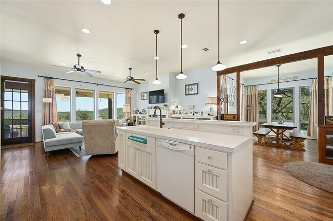 Building Photo - 1009 Lauder Dr