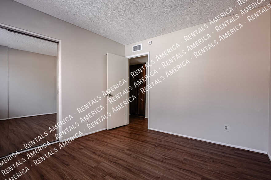 Building Photo - 2466 W Onza Ave