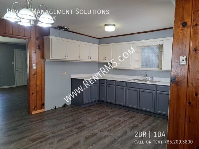 Building Photo - 2001 SE Maryland Ave