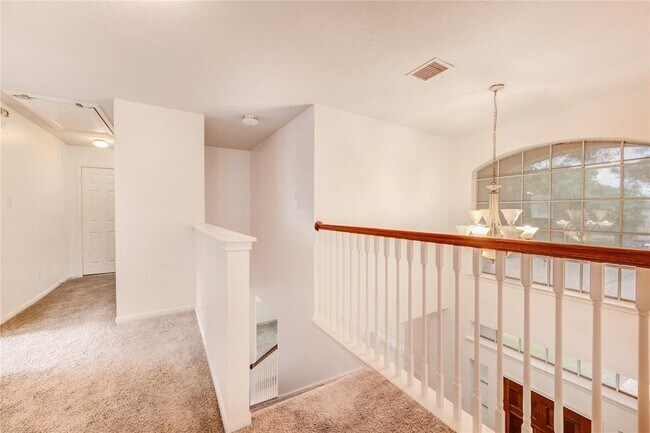 Building Photo - 15206 Garett Green Cir