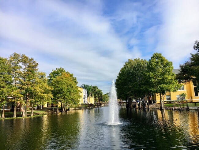 Building Photo - V2235