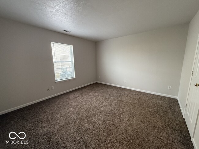 Building Photo - 7202 Parklake Cir