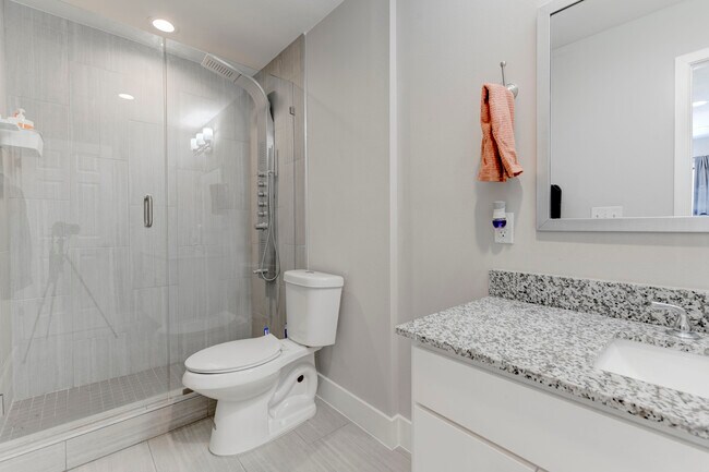 Master bathroom with Spa shower settings - 935 La Posada Dr