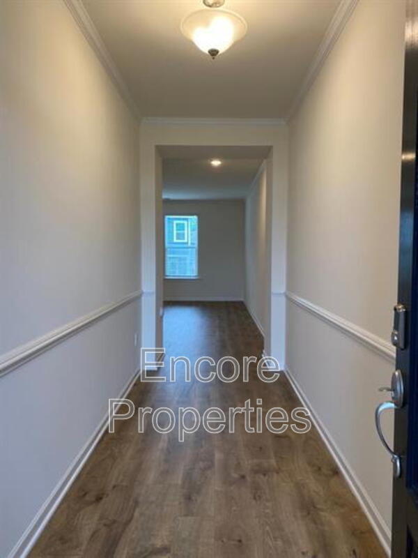 Building Photo - 304 Kephart Way