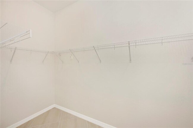 Building Photo - 12655 Wellen Golf St