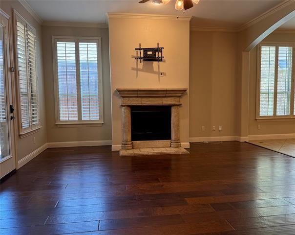 Building Photo - 1604 Medina Ln