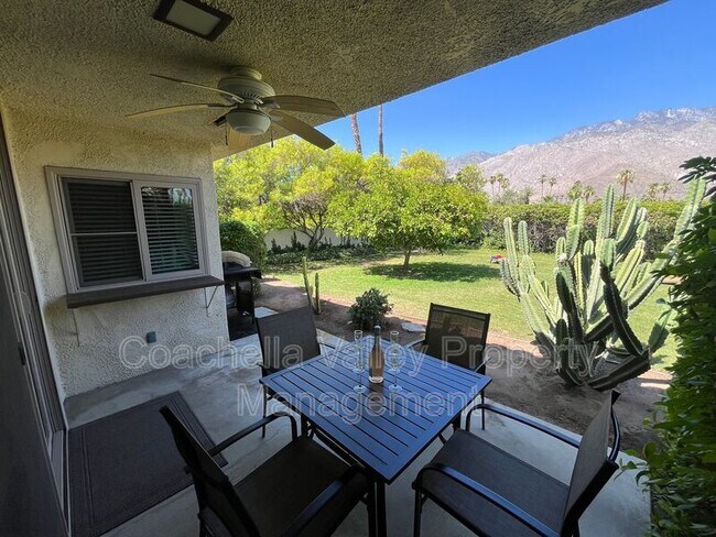 Building Photo - 643 N Vía Acapulco